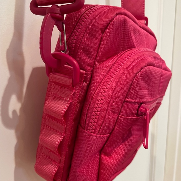 Calpak Stevyn mini cross body bag - Picture 4 of 5